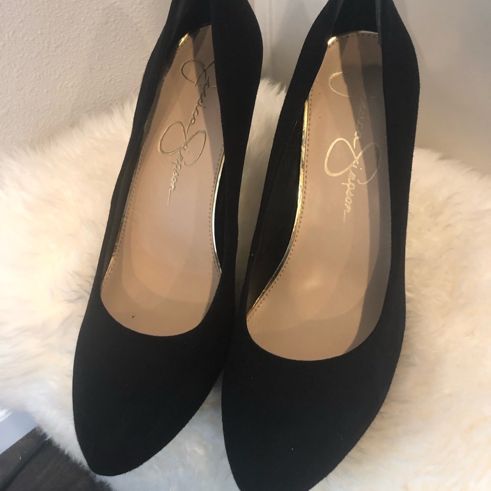 Velvet Black Heel Pump